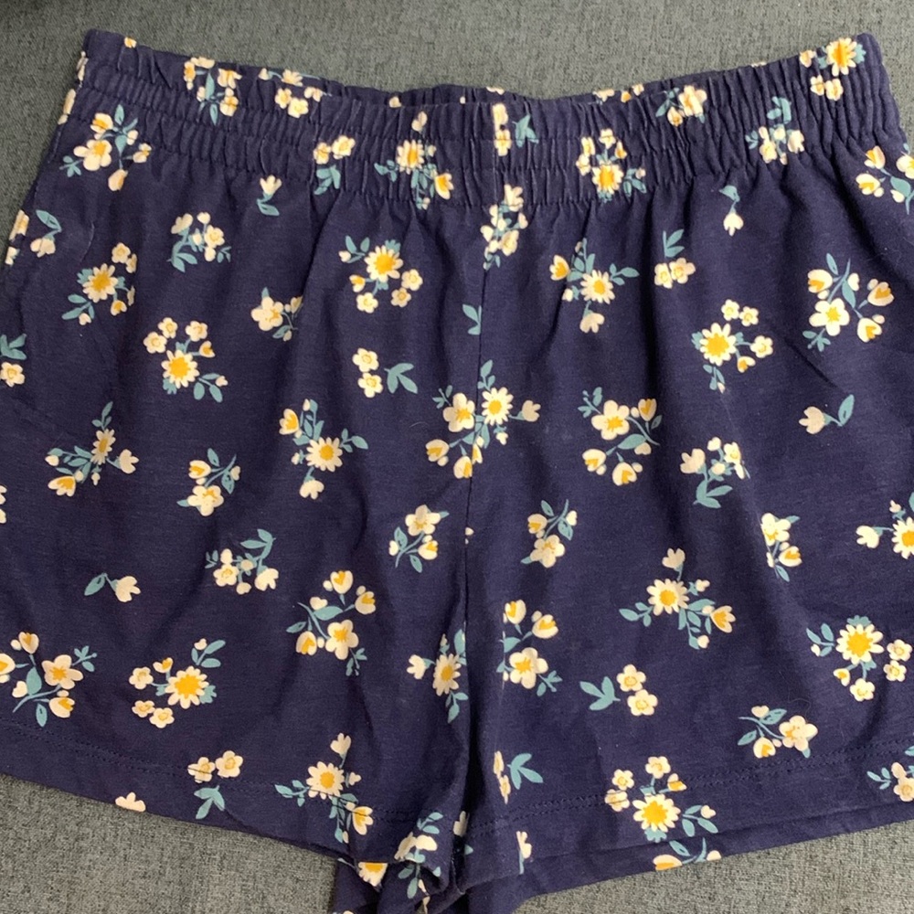 Hi-rise floral sleep shorts